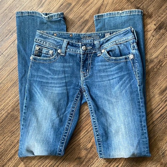 Miss Me Sz 28 Denim Boot Cut Jean Rose Pocket - Picture 7 of 16